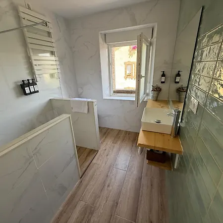 Apartament Bibelot *